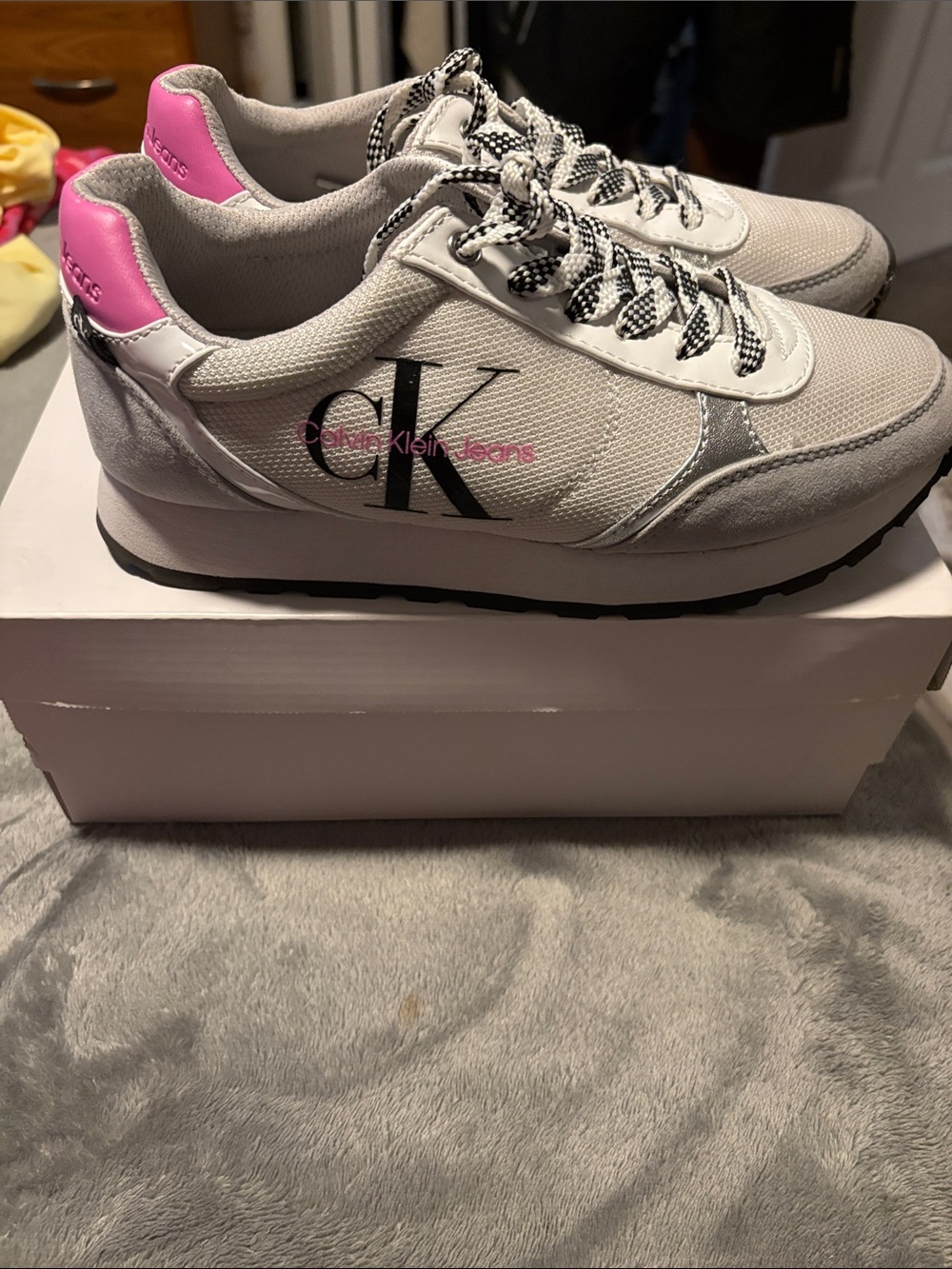 Calvin Klein Jeans Men’s White and Light Gray Runner Sneakers